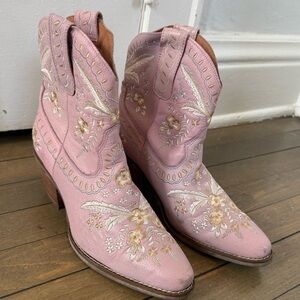 Relisting: Dingo Pink Floral Embroidered Western Ankle Boots